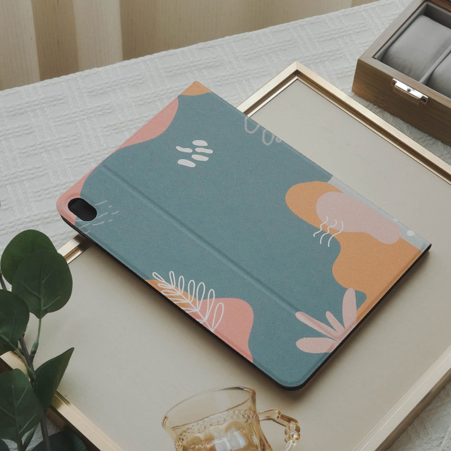 Design Patchwork Blue, Muted Tone Notebook Pencil Magnetic Pen Slot iPad Protective Case