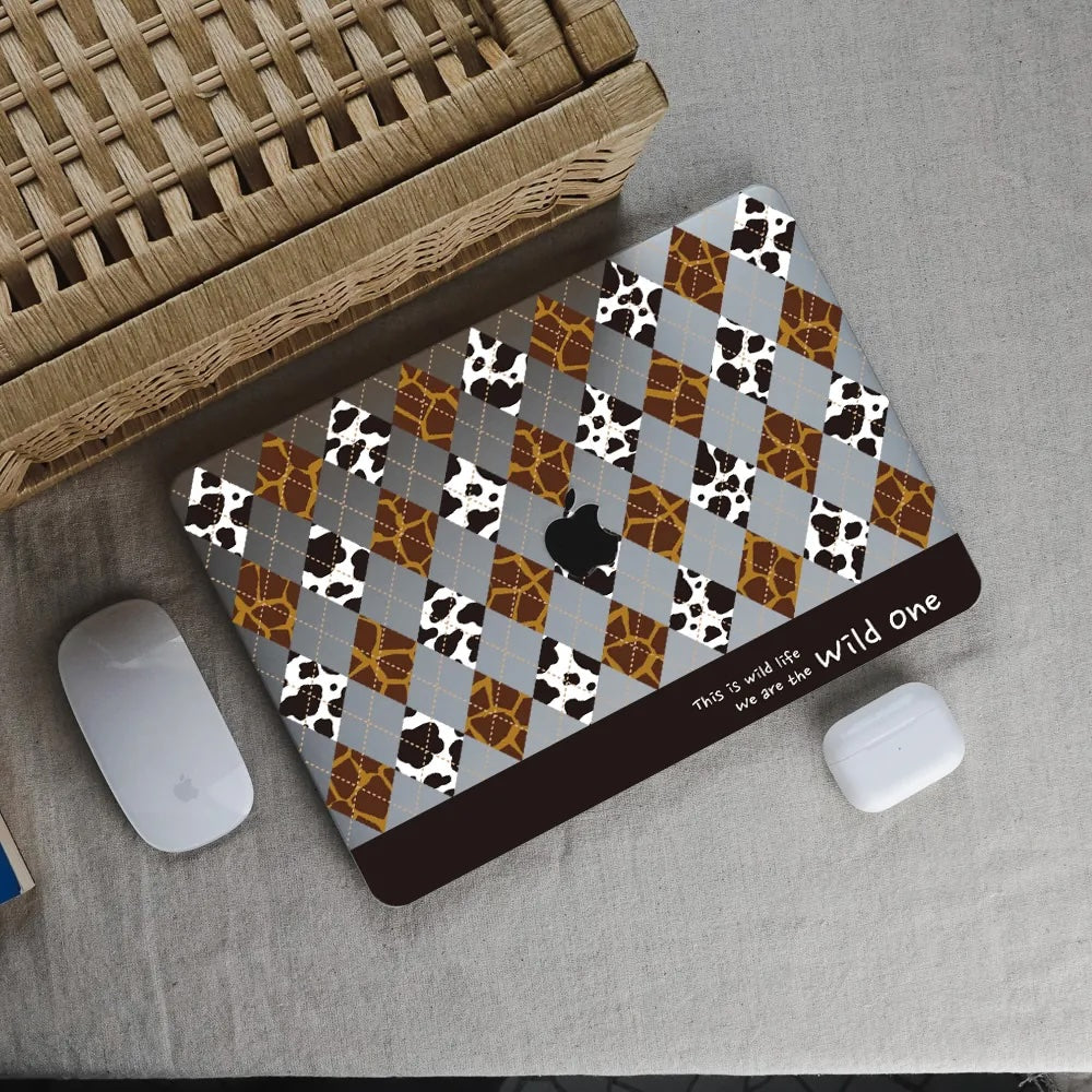 This Is Us Design - Lozenge Leopard Macbook Case