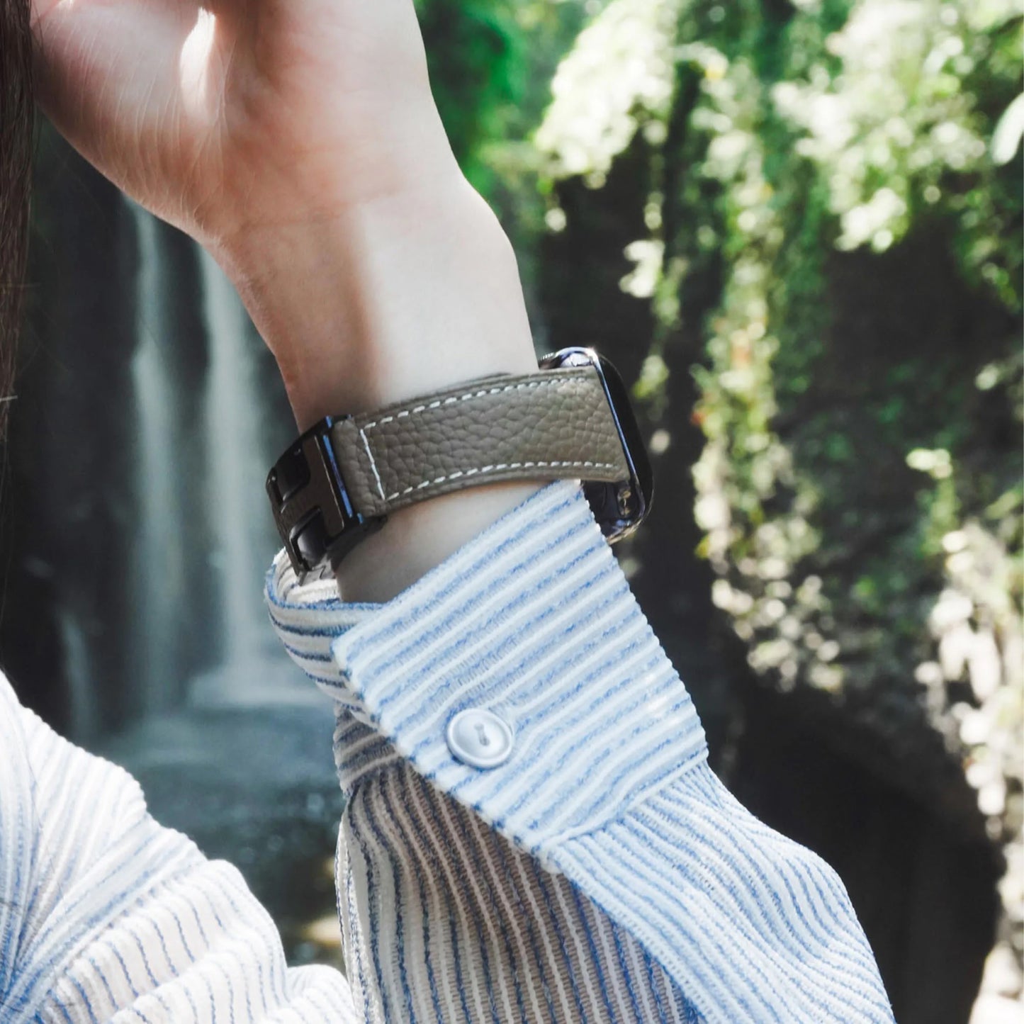 High-quality lychee textured leather T-shaped Apple Watch strap
