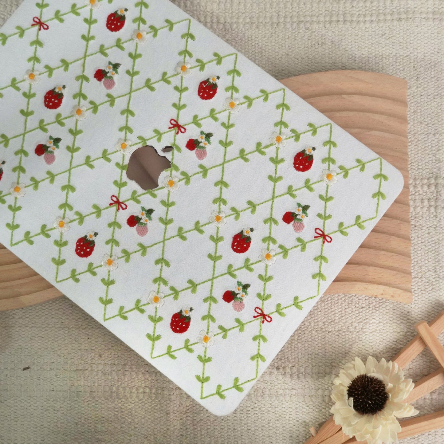 Embroidered Series ♾ Berry Meadow Delicate Stitch DetailingMacBook Case