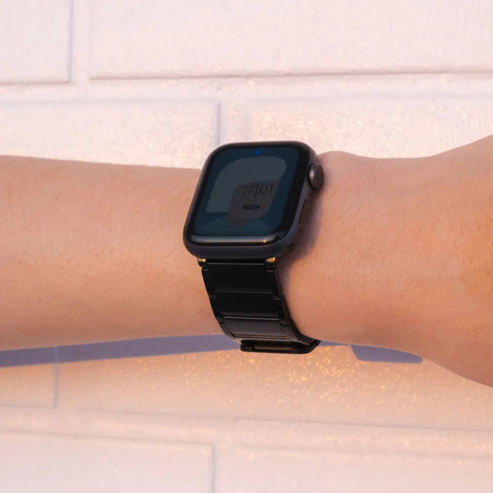 Metal Armor Magnetic Apple Watch Band