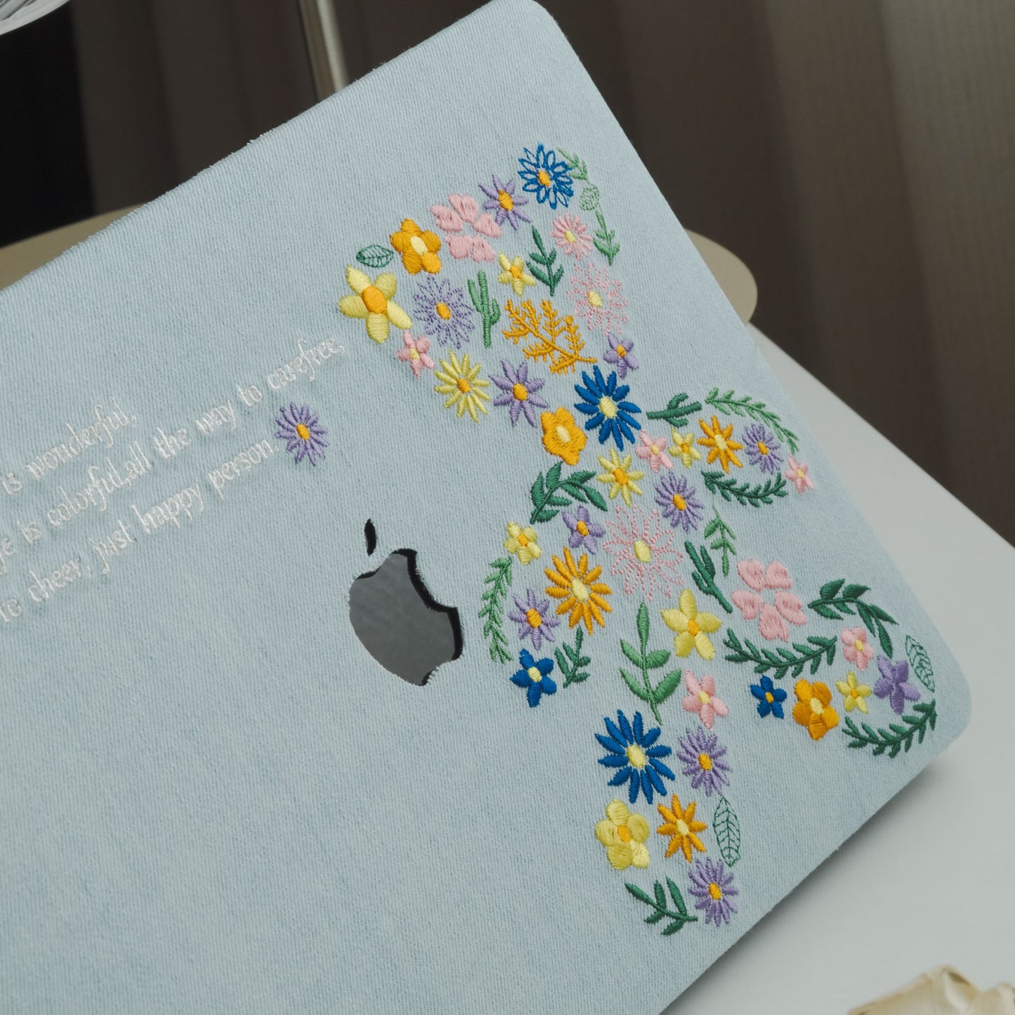 Embroidered Series ♾ Artistic Floral Bear Textured Stitch Mac Case