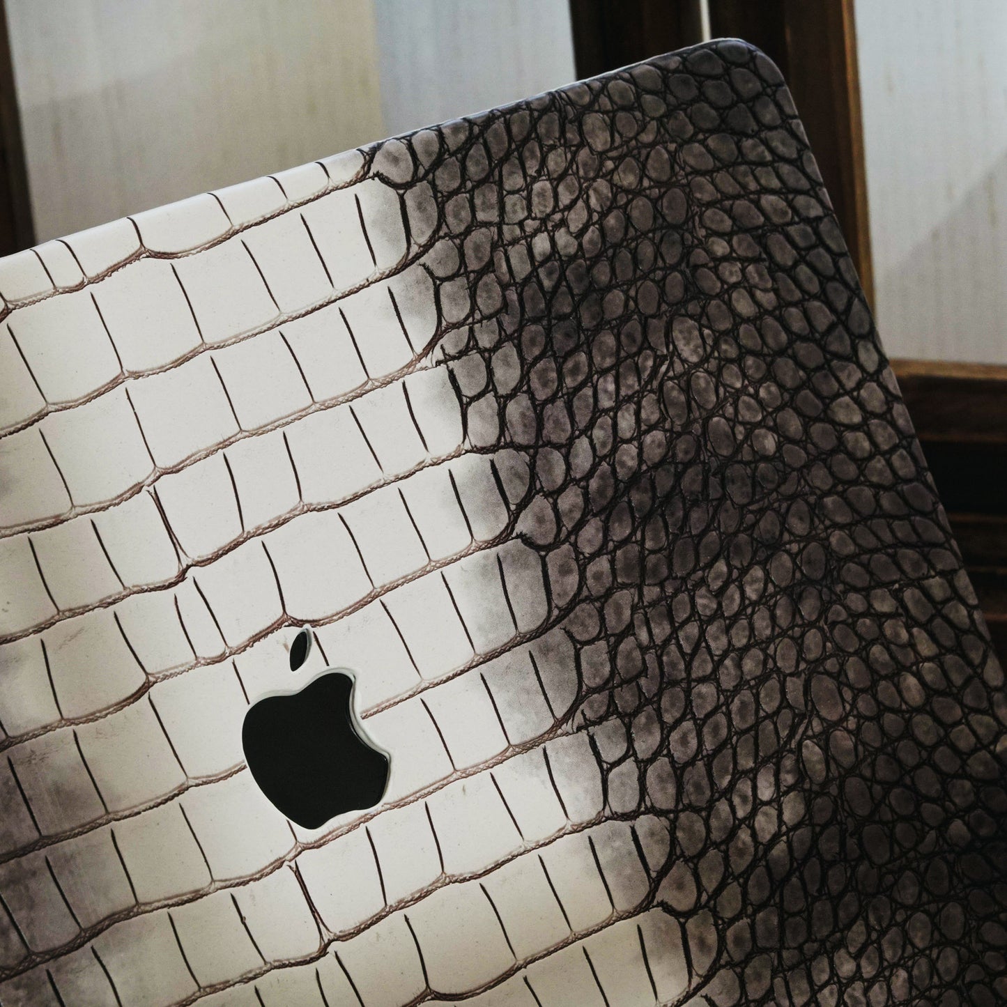 Himalaya ♾ Crocodile Leather Dark Brown Macbook Case
