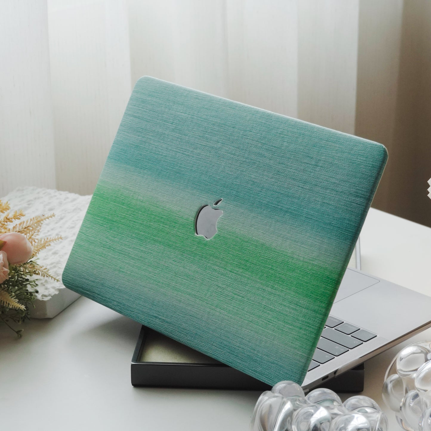 This is us Exquisite Leather ♾ Grass Green Striped Mac Case