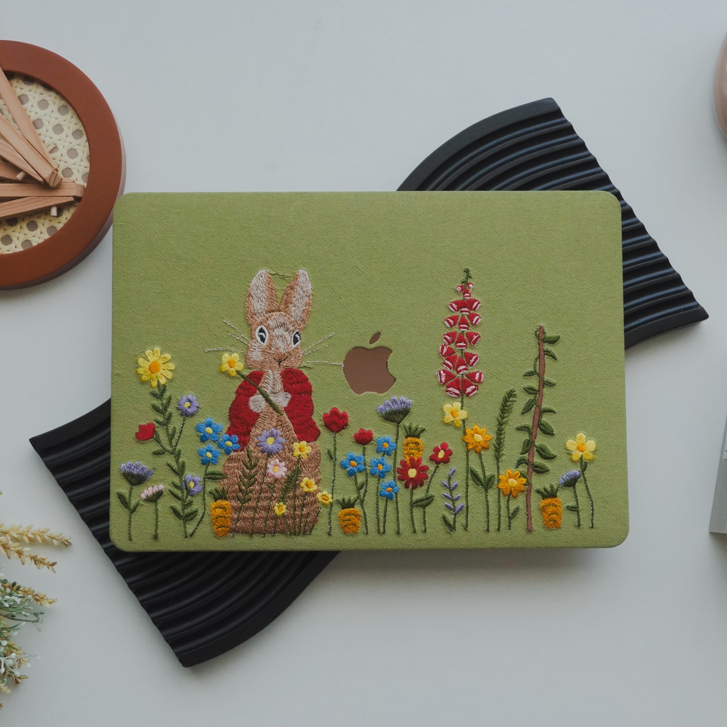 This is us Green Hand-drawn Red-clothed Bunny ♾ Textured Stitching MacBook Case