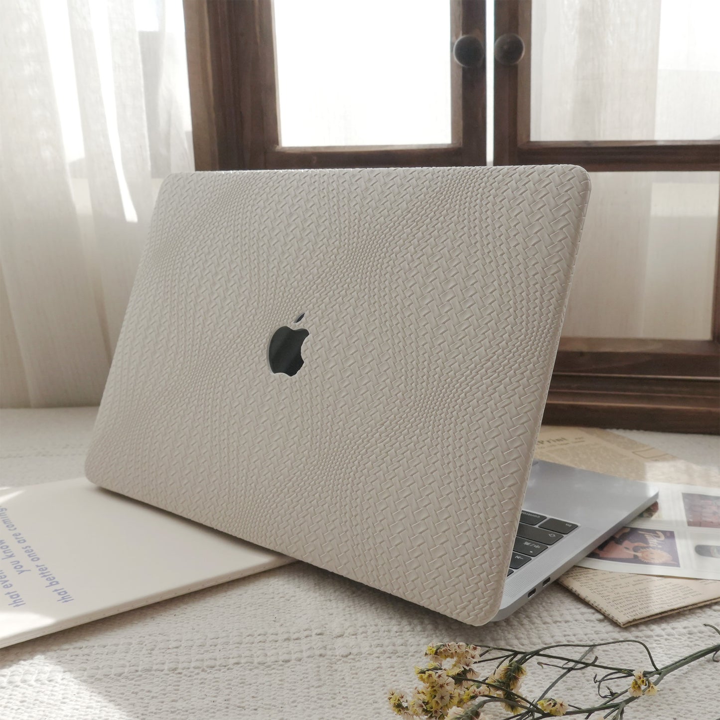 Leather Series ♾ Off-White Woven Curved Pattern MacBook Case
