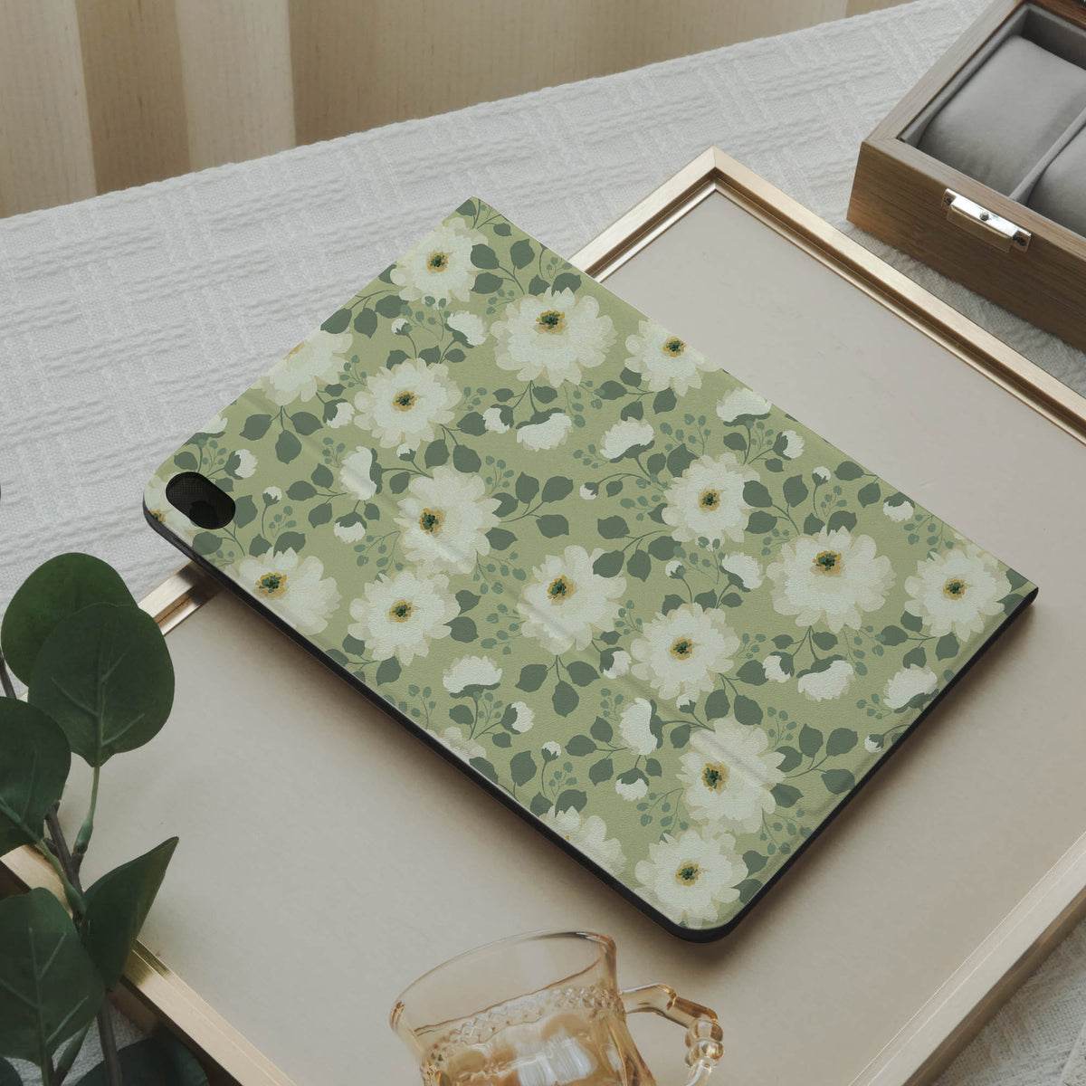 Design Evergreen Blossom  Pencil Magnetic Pen Slot iPad Protective Case