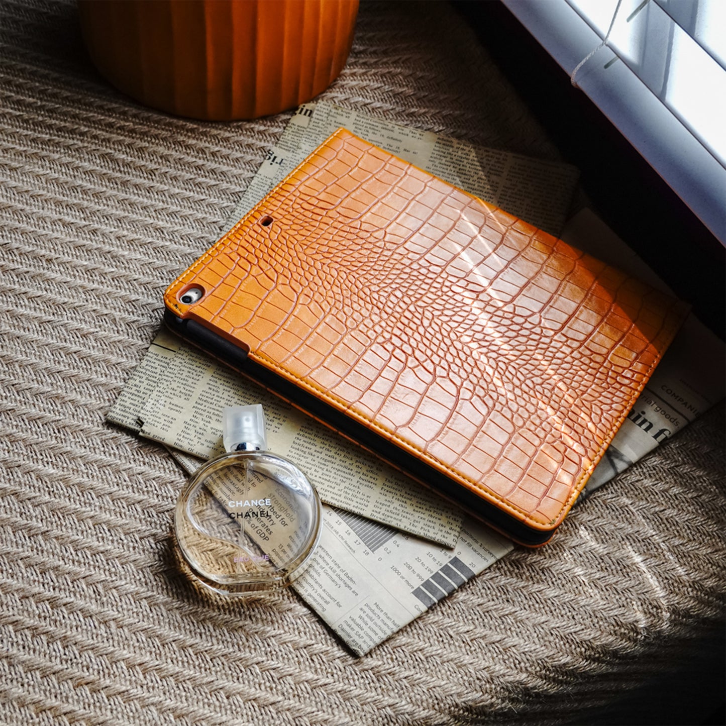Crocodile Style & Orange with Pencil Holder iPad Protective Case