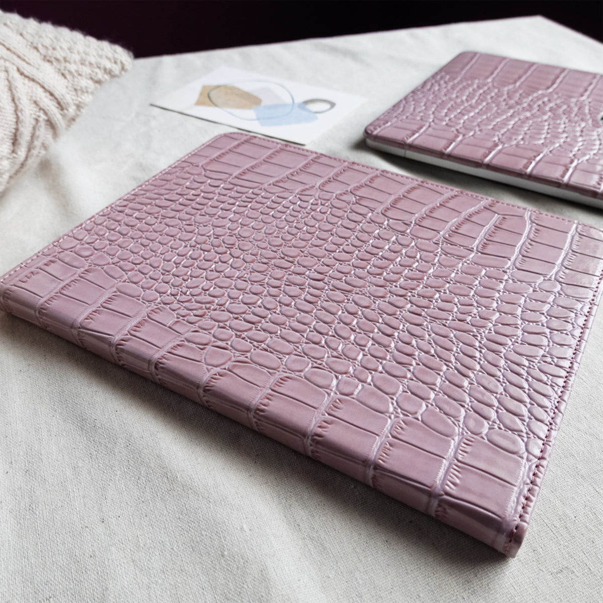 Crocodile Style & Crocodile Pink with Pencil Holder iPad Protective Case