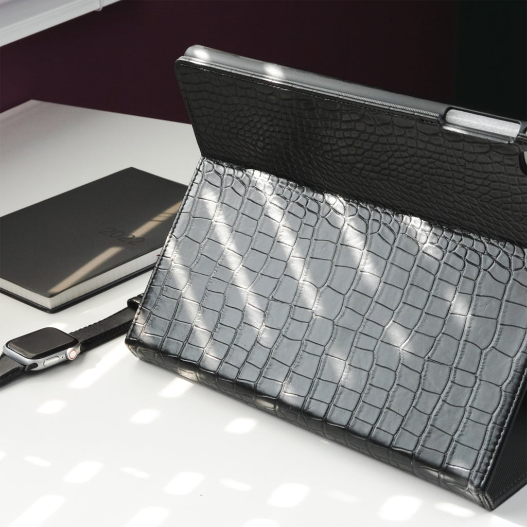 Crocodile Style & Crocodile Black with Pencil Holder iPad Protective Case
