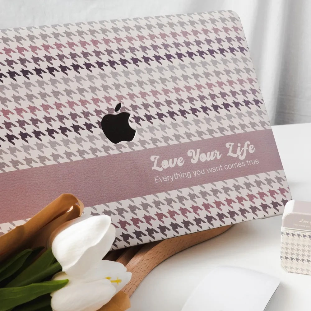 This Is Us Design - Houndstooth Macbook Case