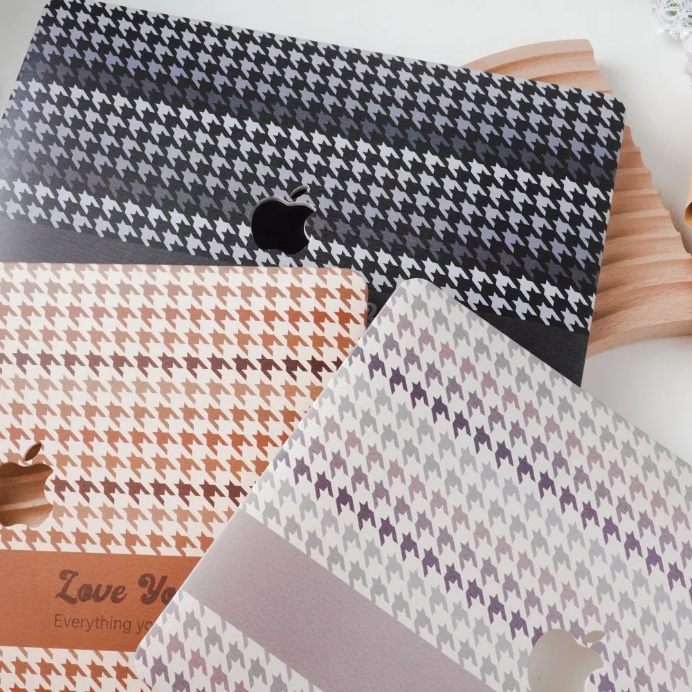 This Is Us Design - Houndstooth Macbook Case