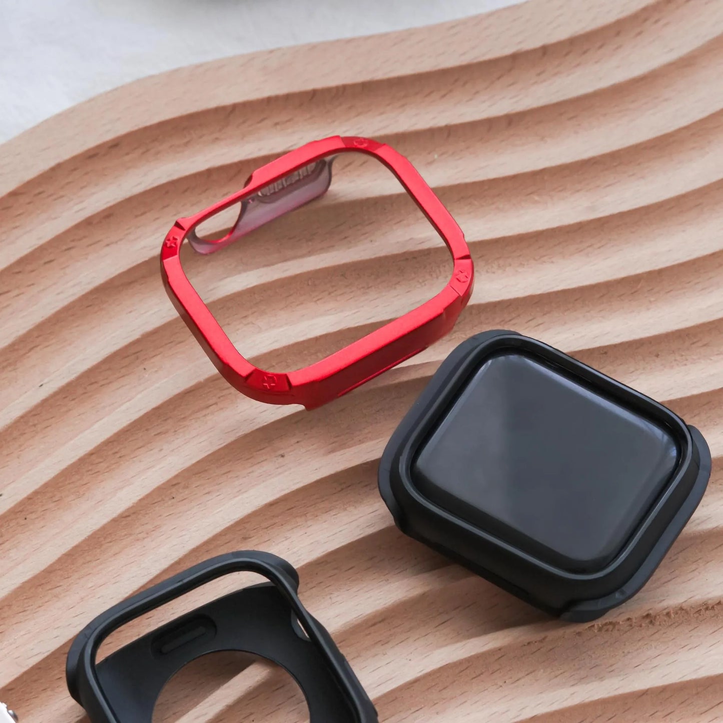 Modern Metal Coating Detachable Apple Watch Case