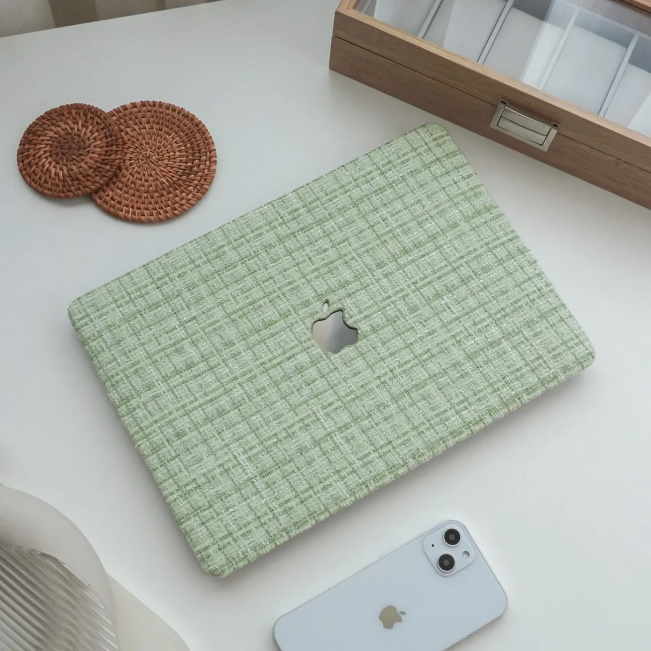 Green Plain Weave w/ Fancy Yarn Texture Macbook Case