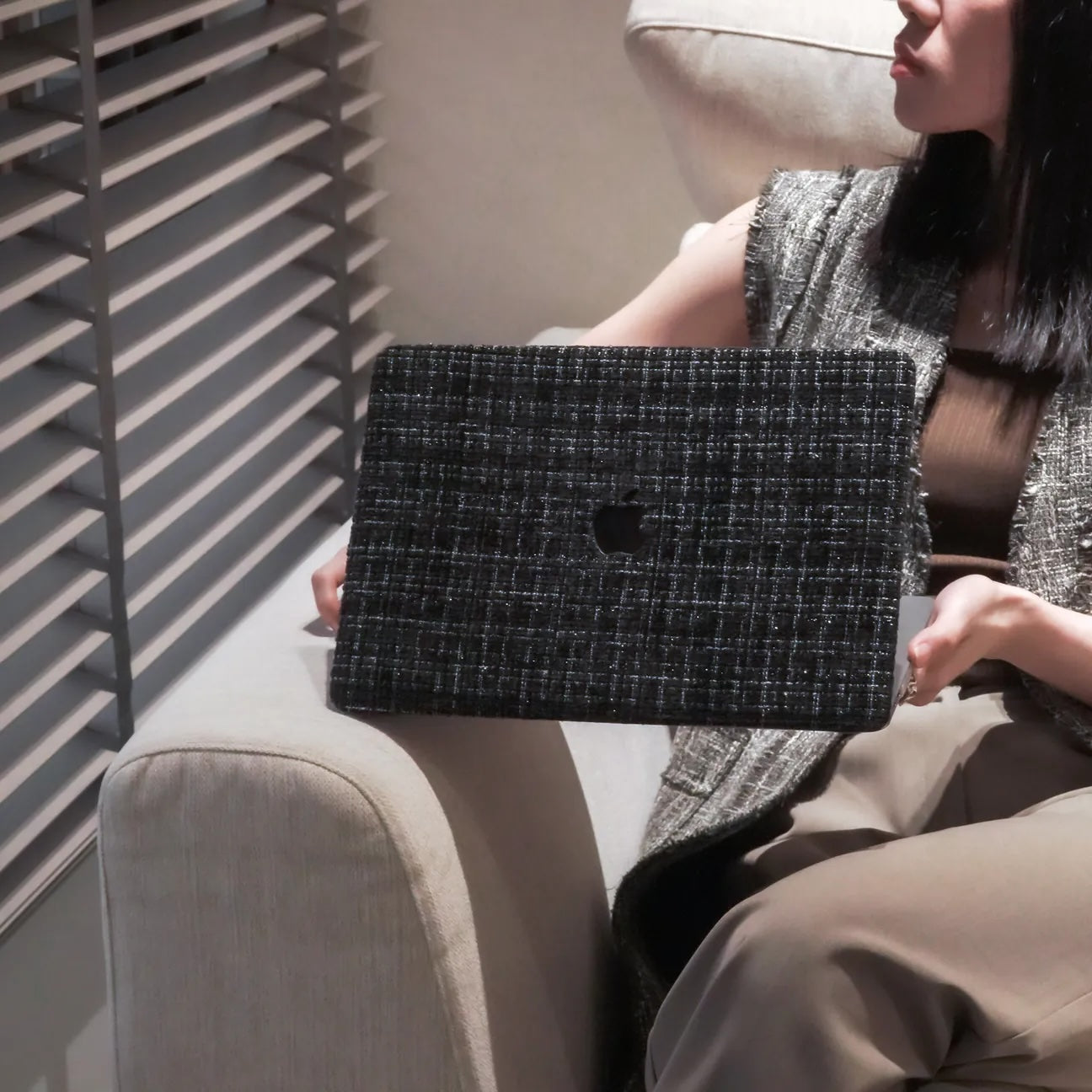 Black Plain Weave w/ Fancy Yarn Texture Macbook Case