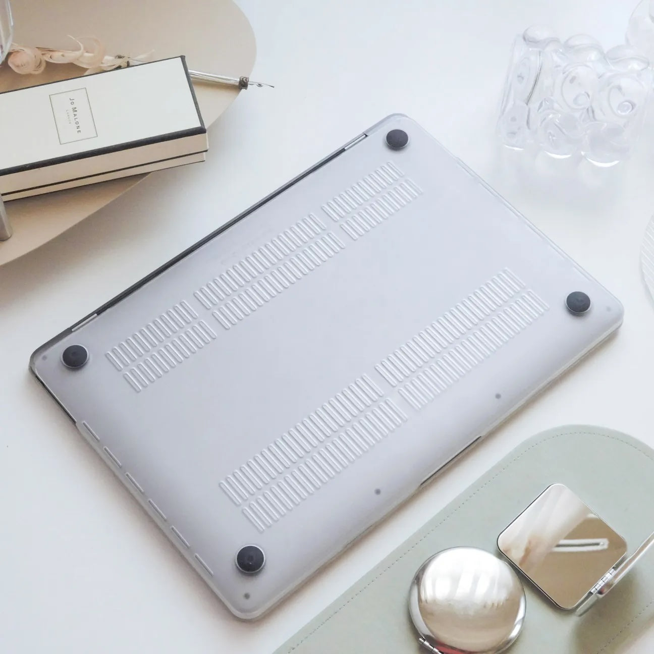Antique White Embossed Floral Leather Macbook Case