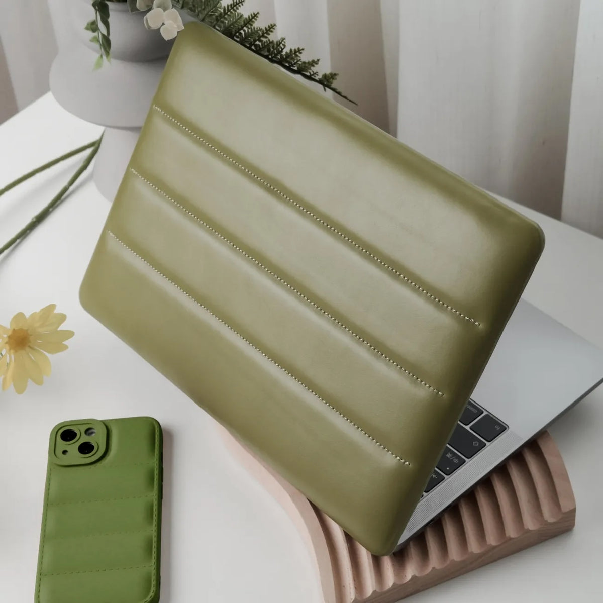 Mocha Green Luxury Fashion Soft Puffer Leather Macbook Case