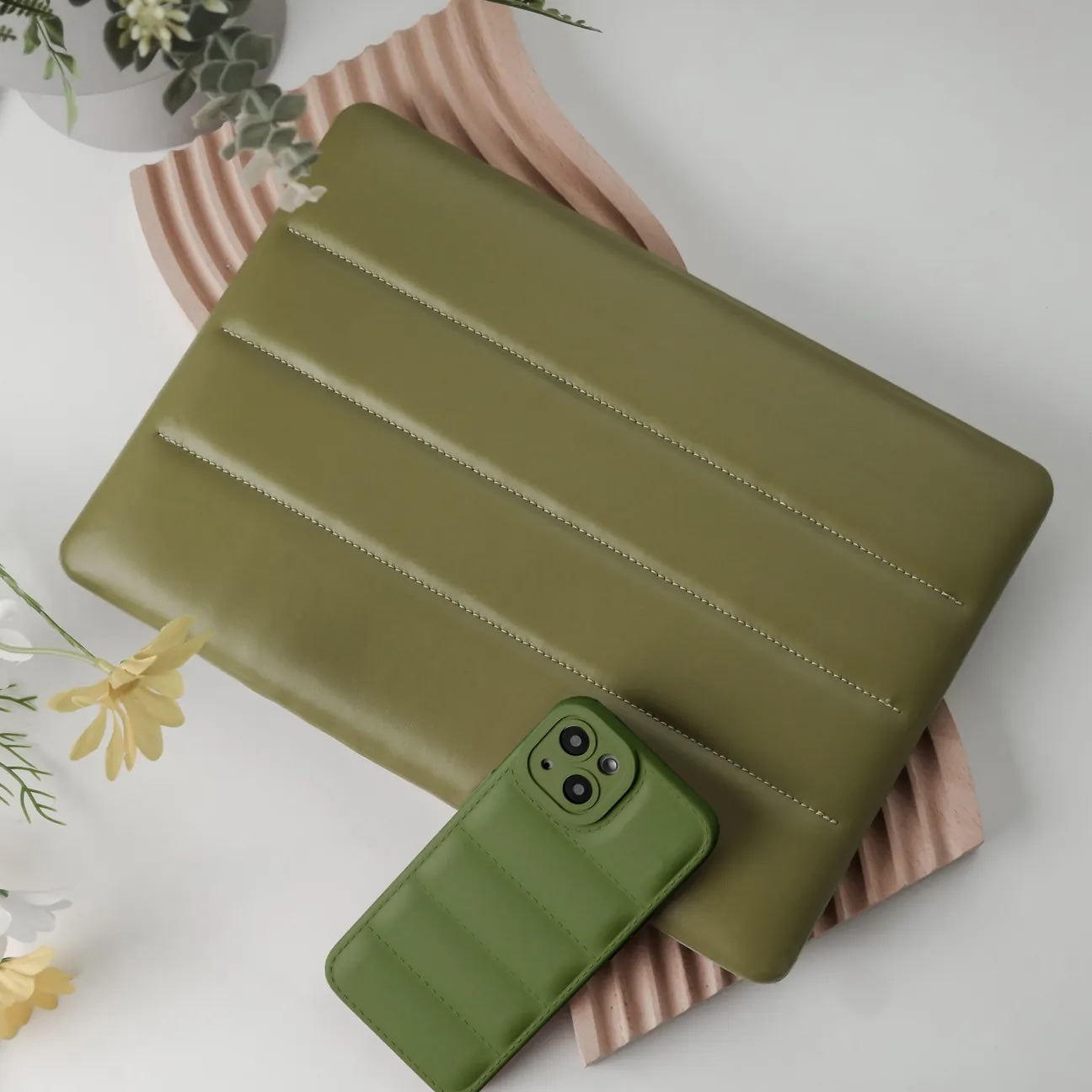 Mocha Green Luxury Fashion Soft Puffer Leather Macbook Case
