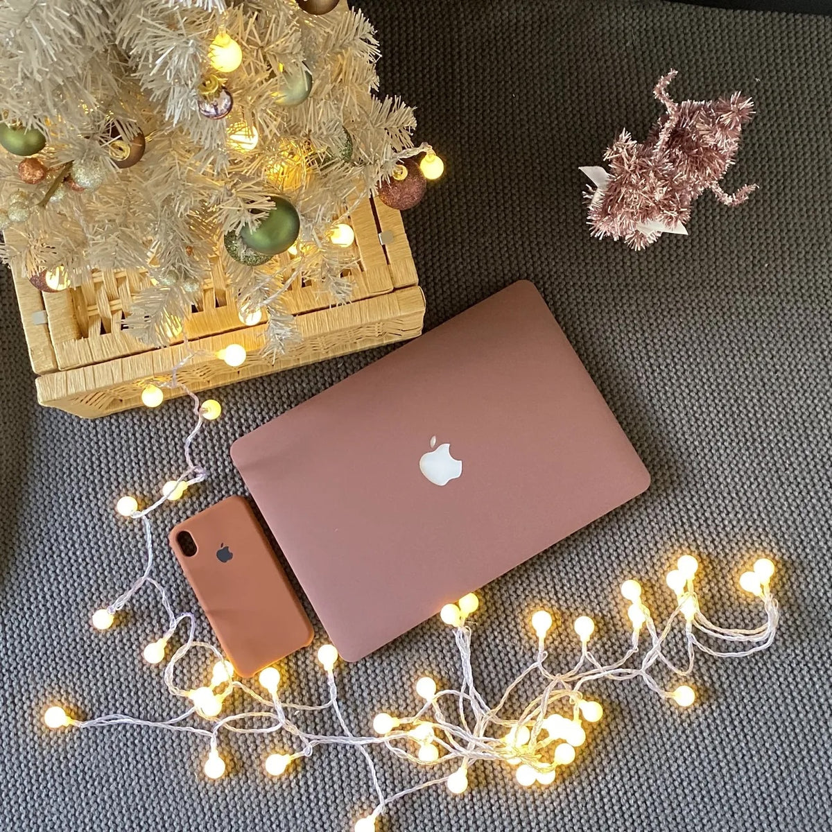 Sugar colouring Frosted Macbook Case
