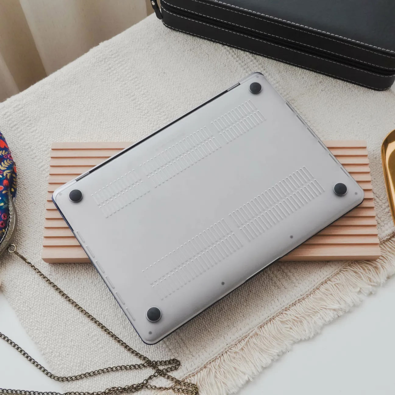 Salvia Blue Embossed Floral Leather Macbook Case