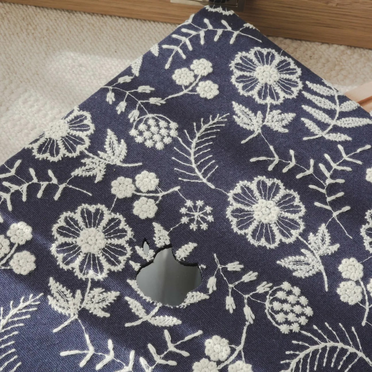 Oriental Blue Daisy Embroidered Leather Mac Case