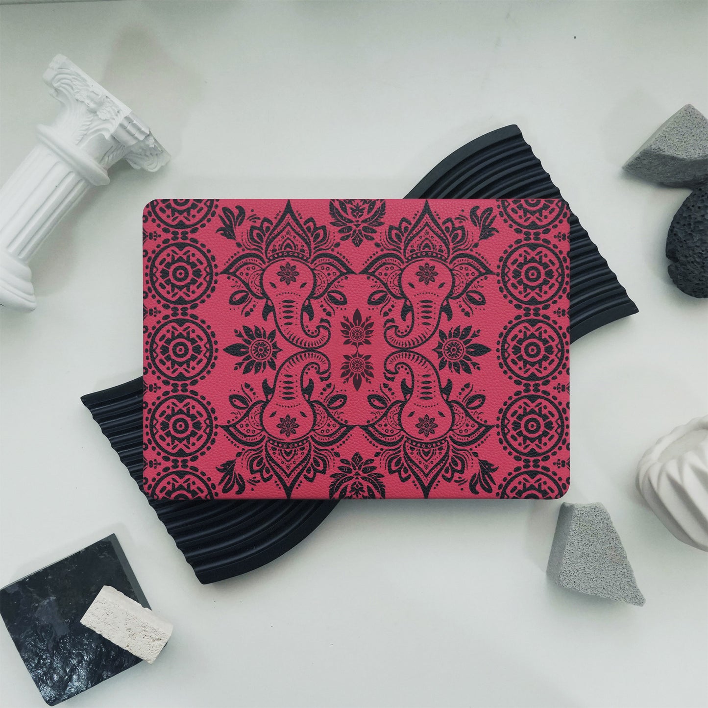 Lychee Texture Rose Pink Elephant Pattern ♾ Mac Case