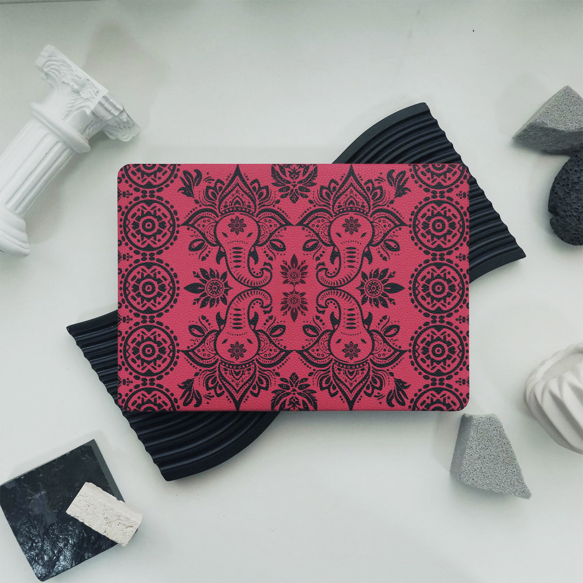Lychee Texture Rose Pink Elephant Pattern ♾ Mac Case