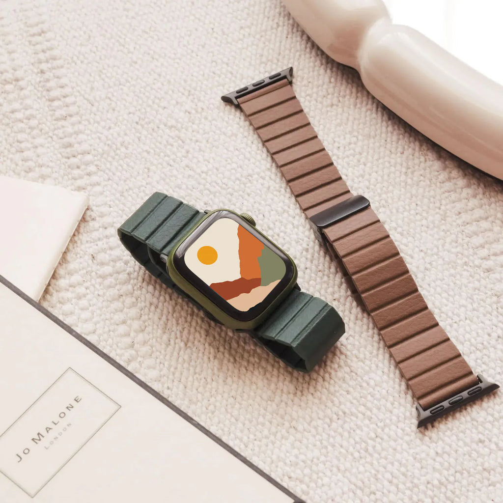 Wide Elegant Leather Venetian Blinds Magnetic Clasp Apple Watch Band