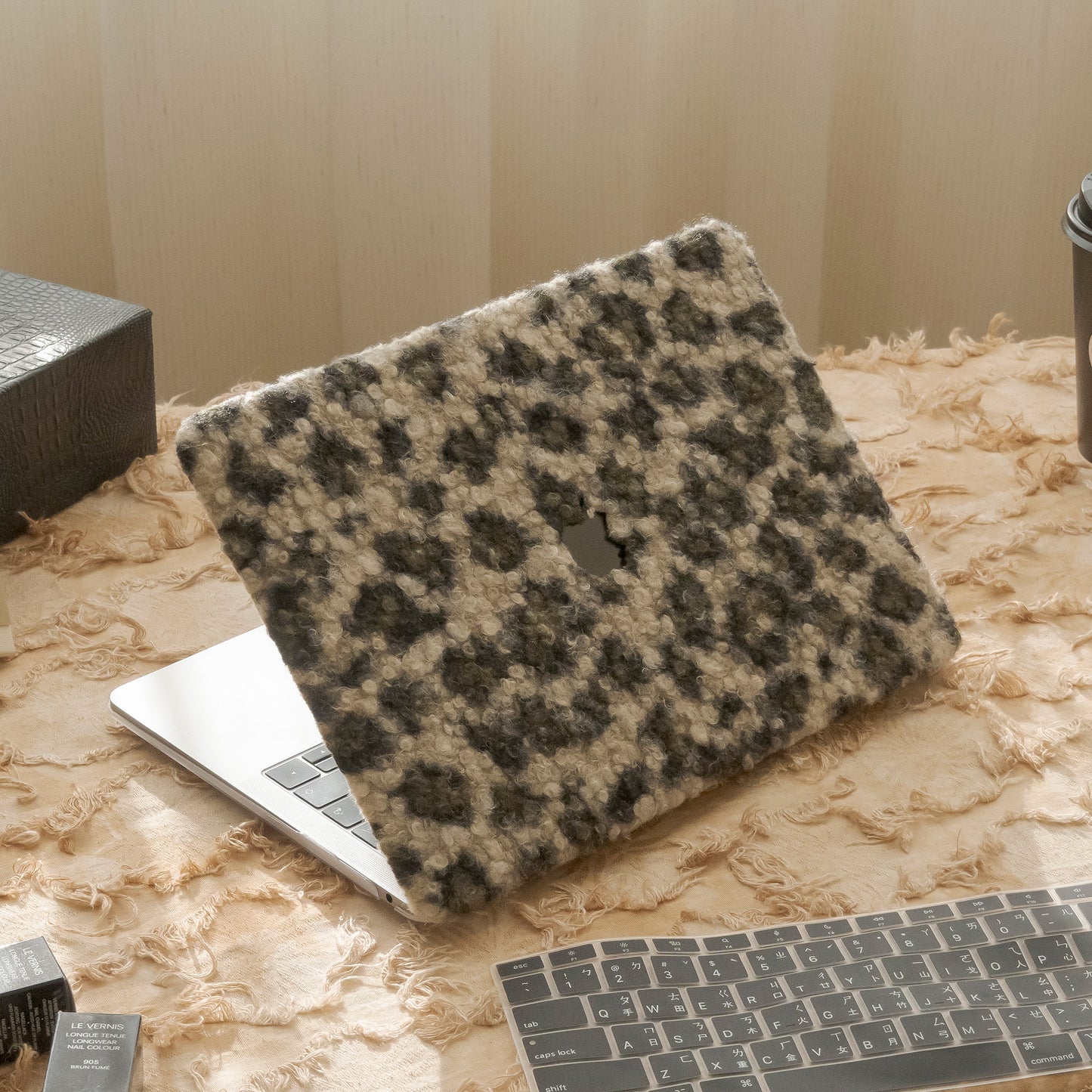 Fleece Series ♾ Coffee Leopard Print Mac Case
