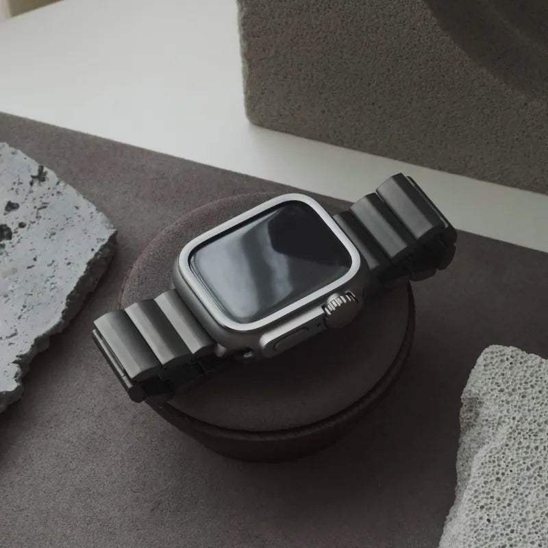 Full-Coverage Brushed Metal Texture Apple Watch Protective Case