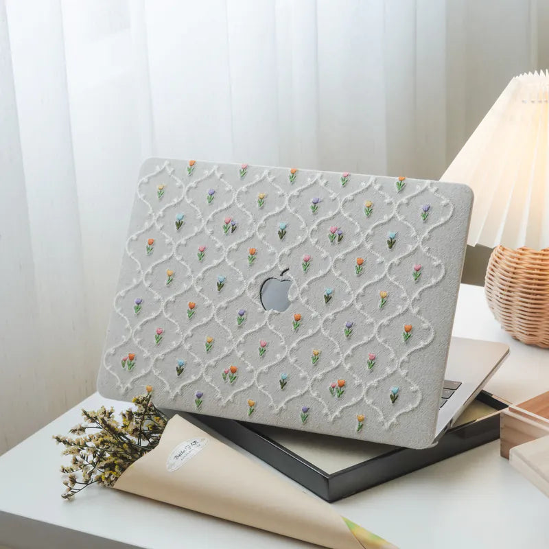 This is us Plaid Floral ♾ Textured Stitching Plain White Mac Case