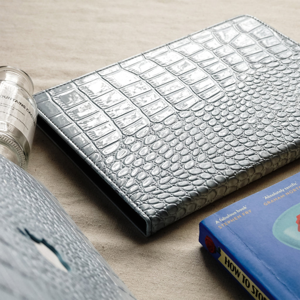 Crocodile Style & Crocodile Blue with Pencil Holder iPad Protective Case