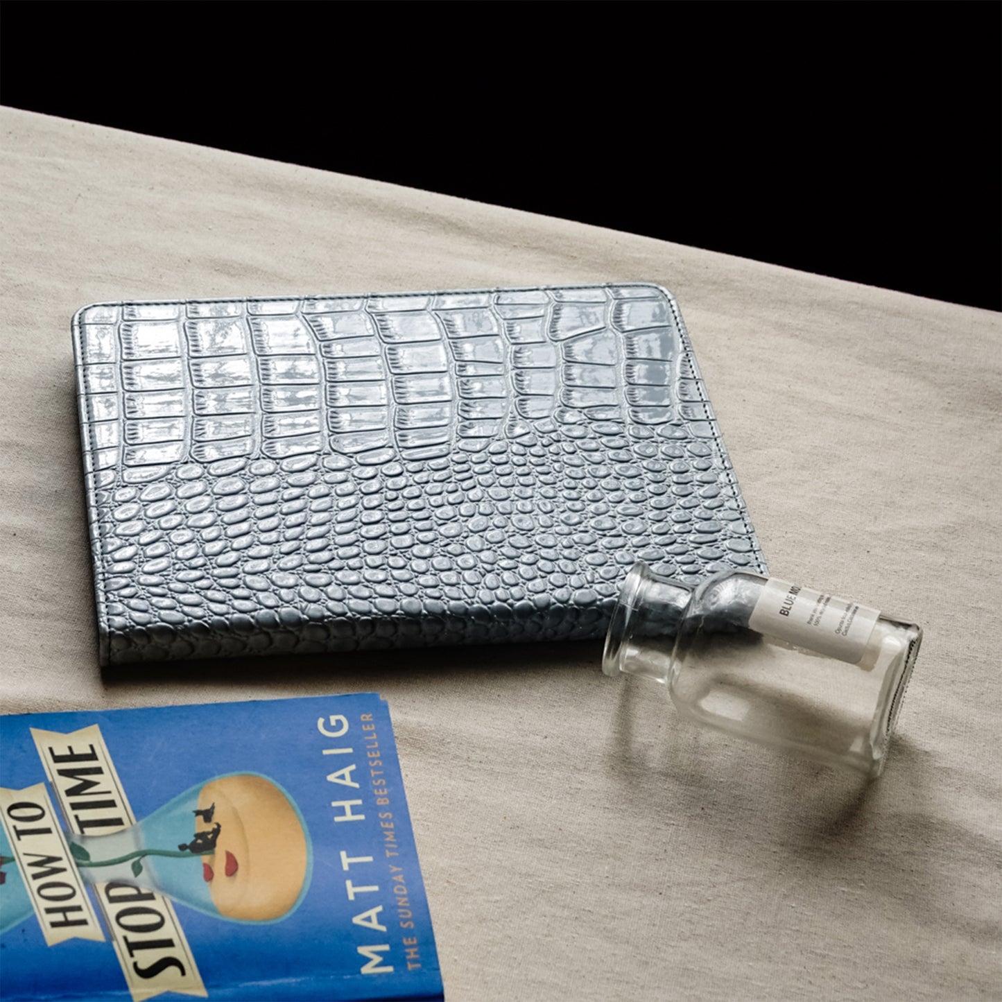 Crocodile Style & Crocodile Blue with Pencil Holder iPad Protective Case