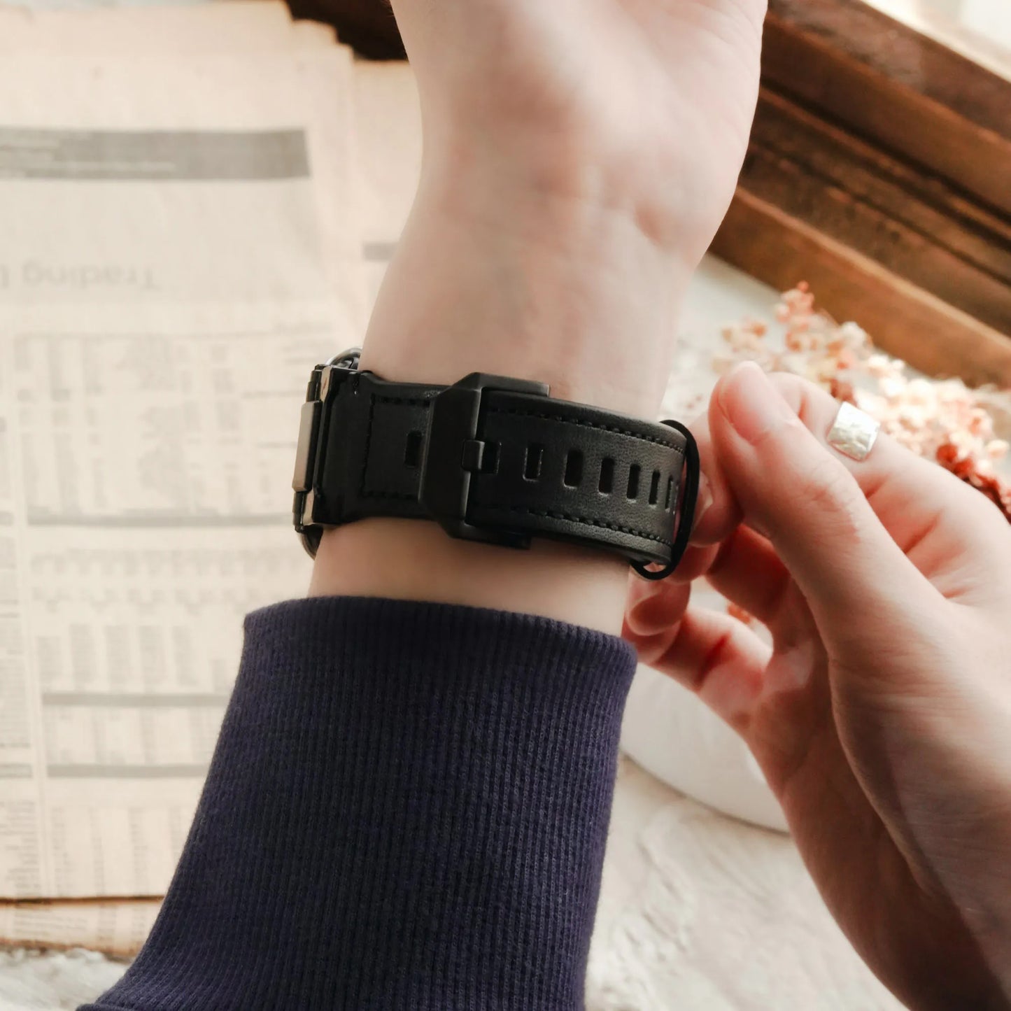 Genuine Leather Texture & Stainless Steel Mixed Apple Watch Band