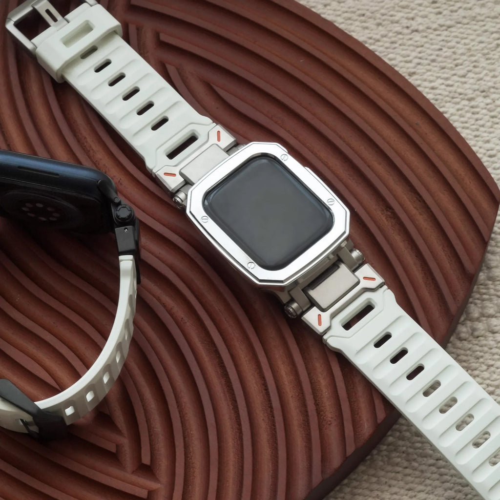 Silicone Outdoor Explorer Apple Watch strap