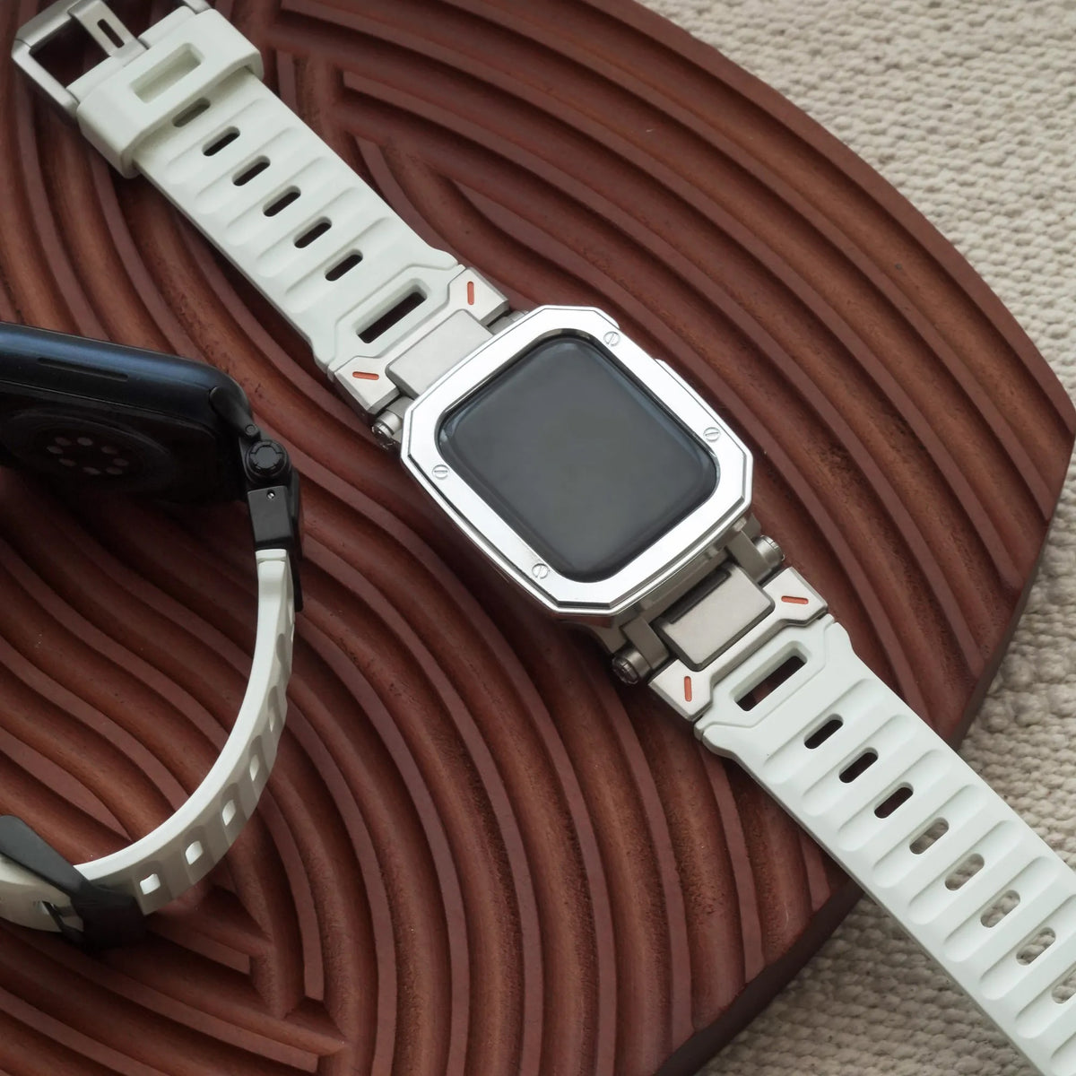 Silicone Outdoor Explorer Apple Watch strap