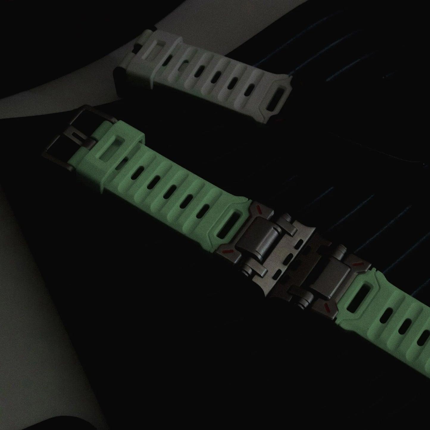 Silicone Outdoor Explorer Apple Watch strap