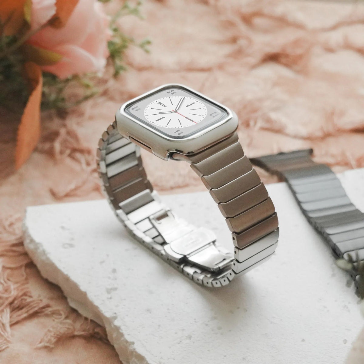 Armor Metal Butterfly Clasp Apple Watch Band
