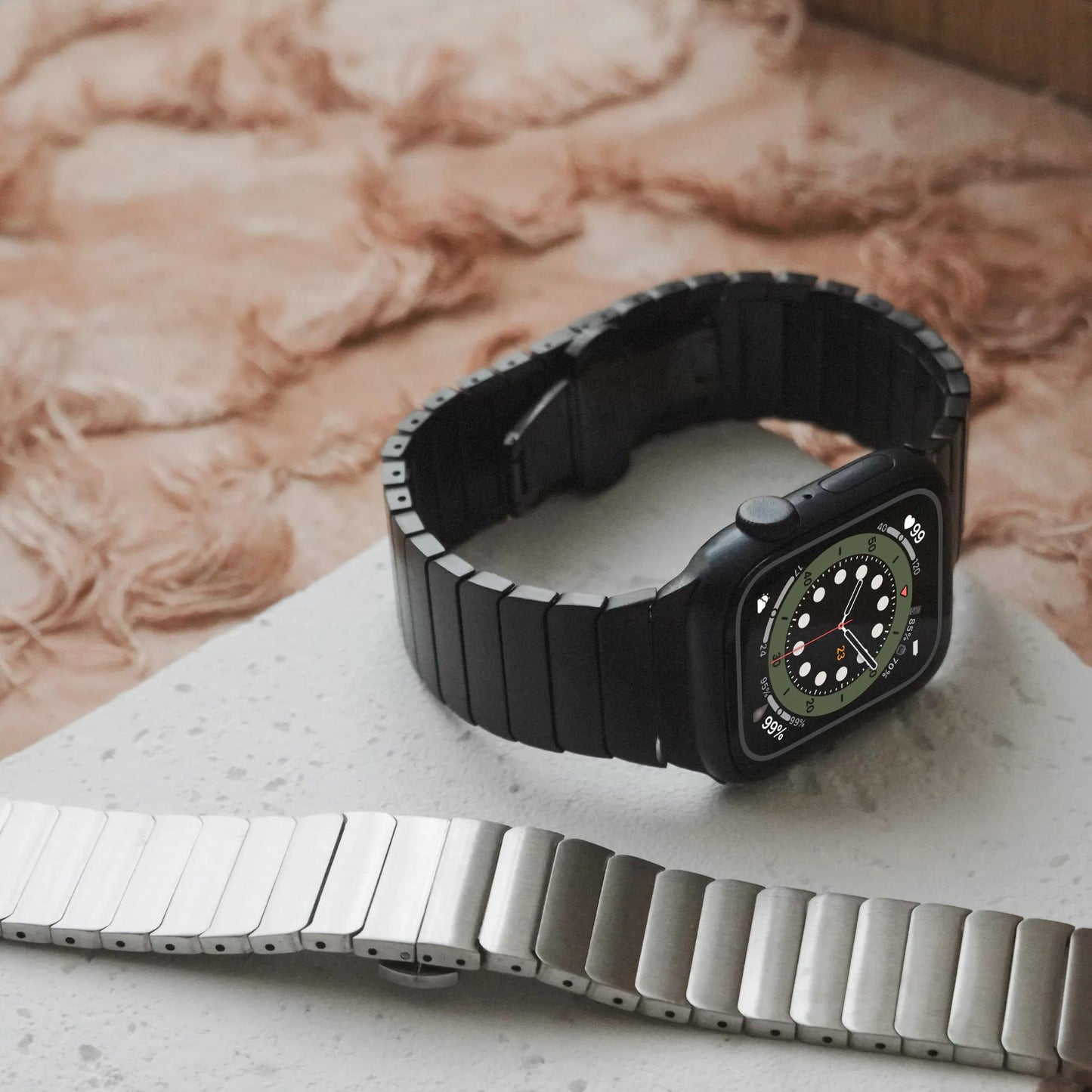 Armor Metal Butterfly Clasp Apple Watch Band