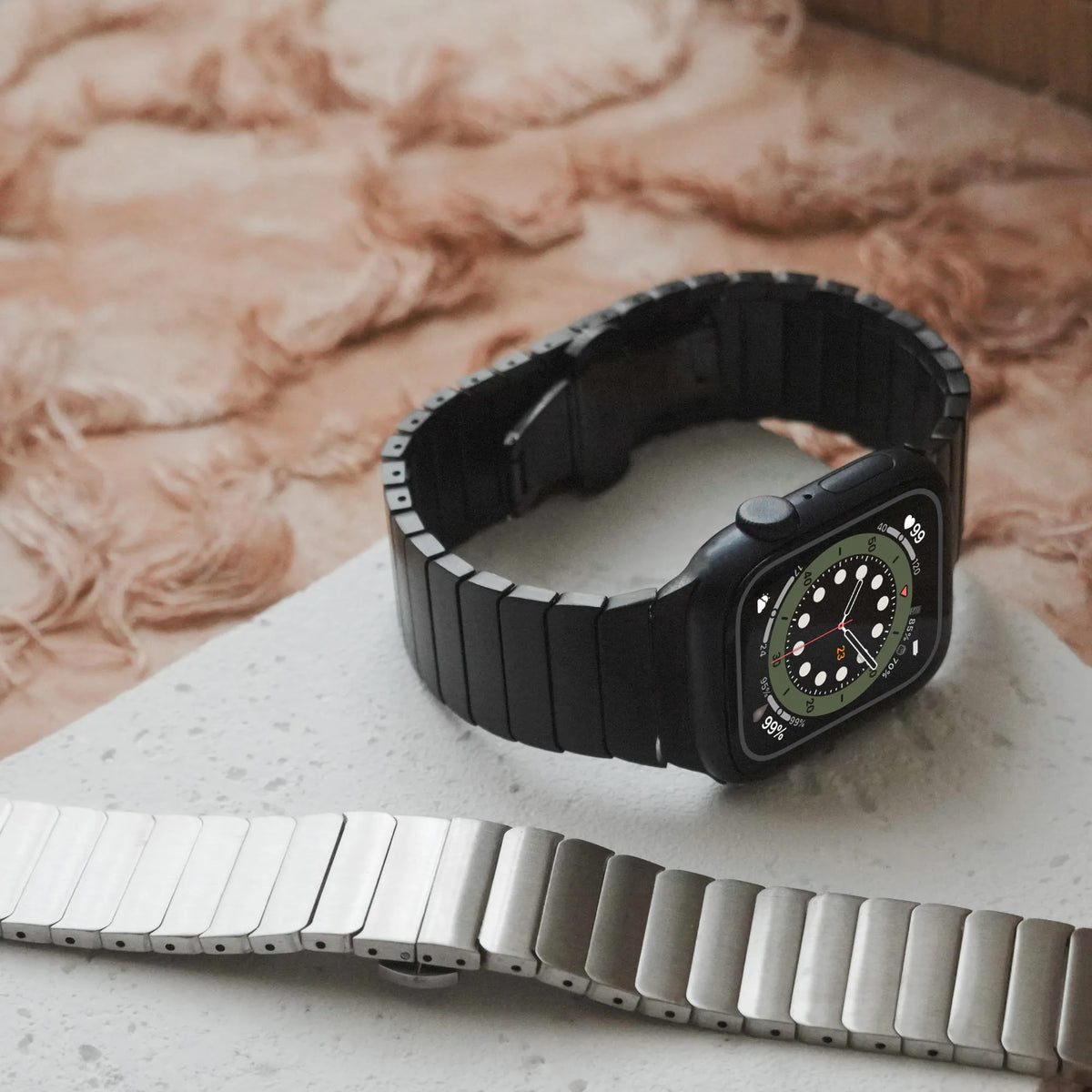 Armor Metal Butterfly Clasp Apple Watch Band