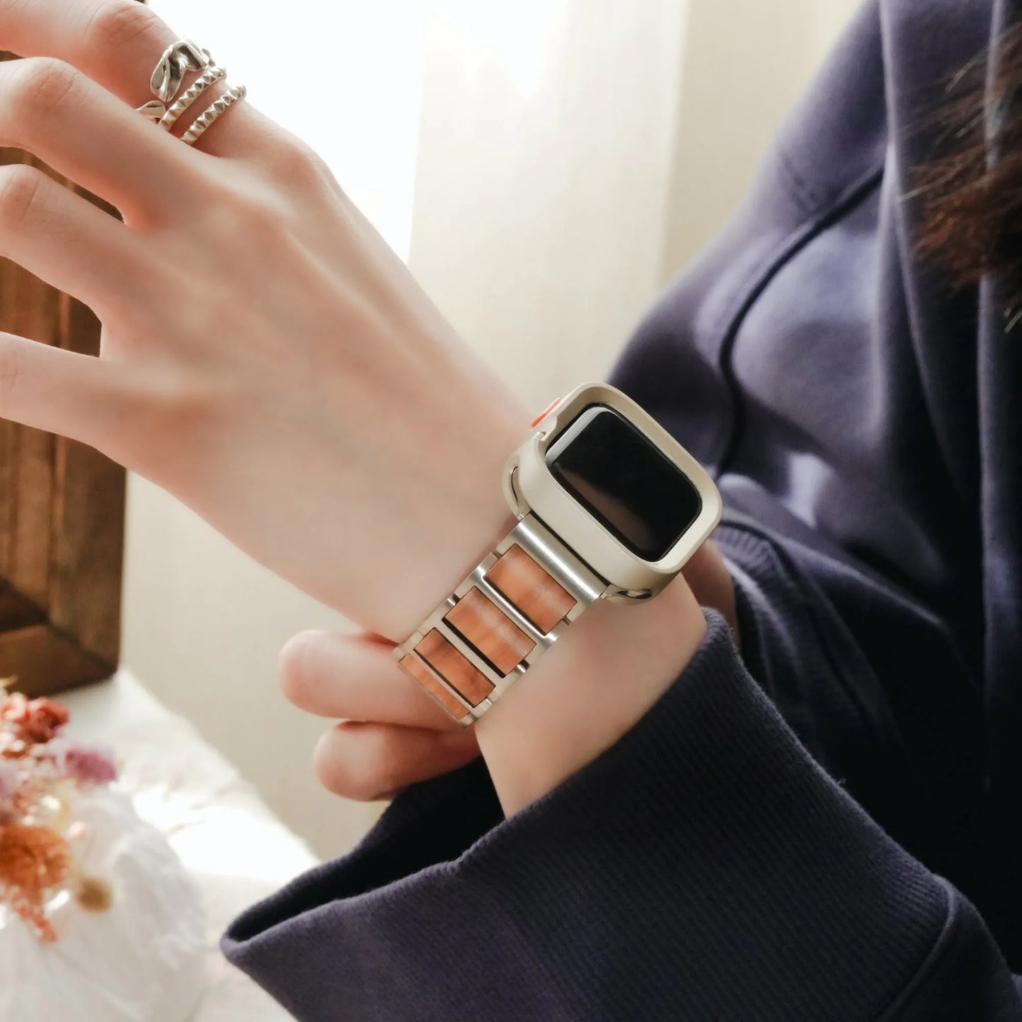 Wood Grain Checkered Pattern with Metal Butterfly Clasp Apple Watch strap