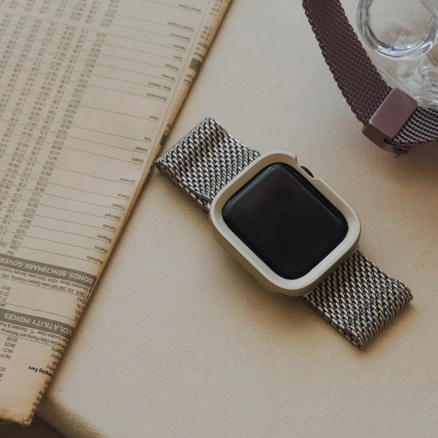 Milanese metal clasp Apple Watch Band