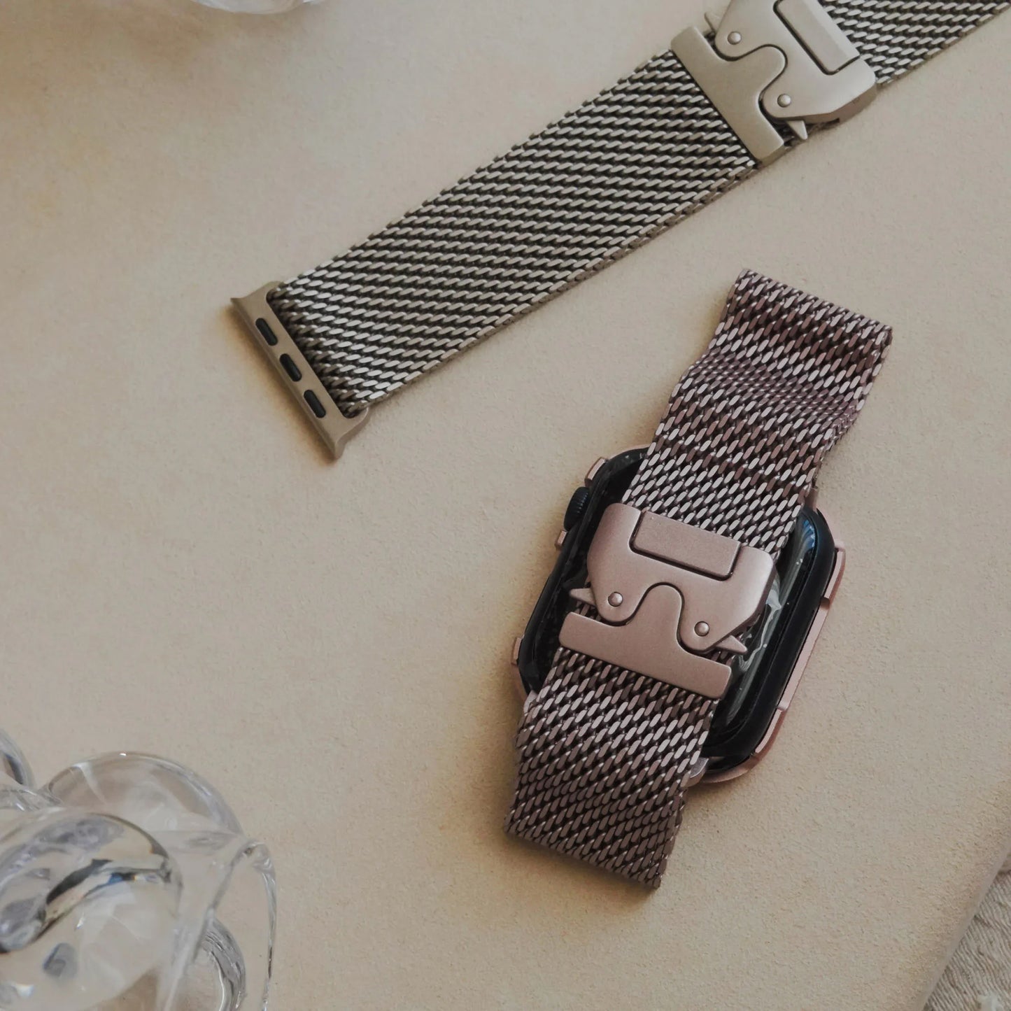 Milanese metal clasp Apple Watch Band