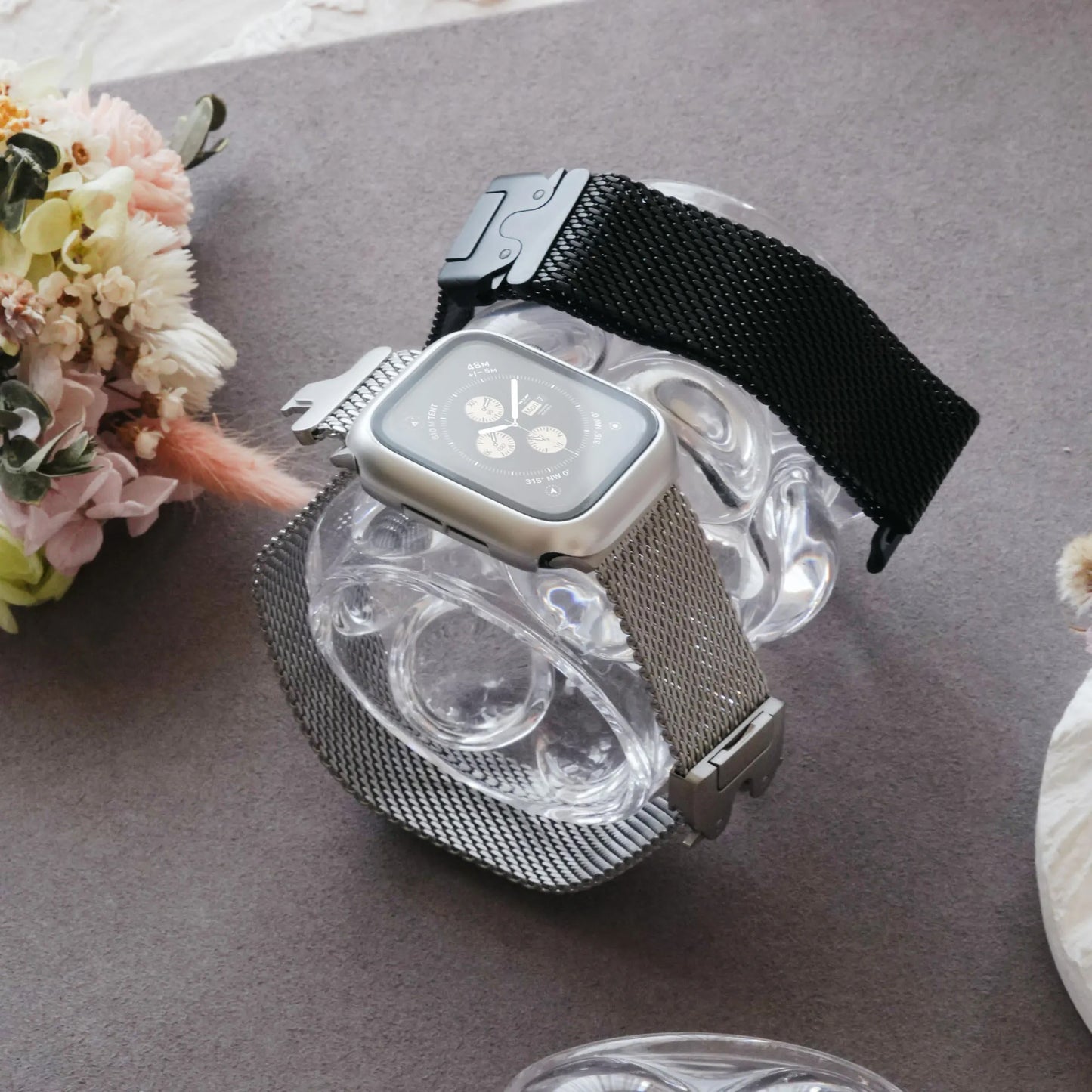 Milanese metal clasp Apple Watch Band