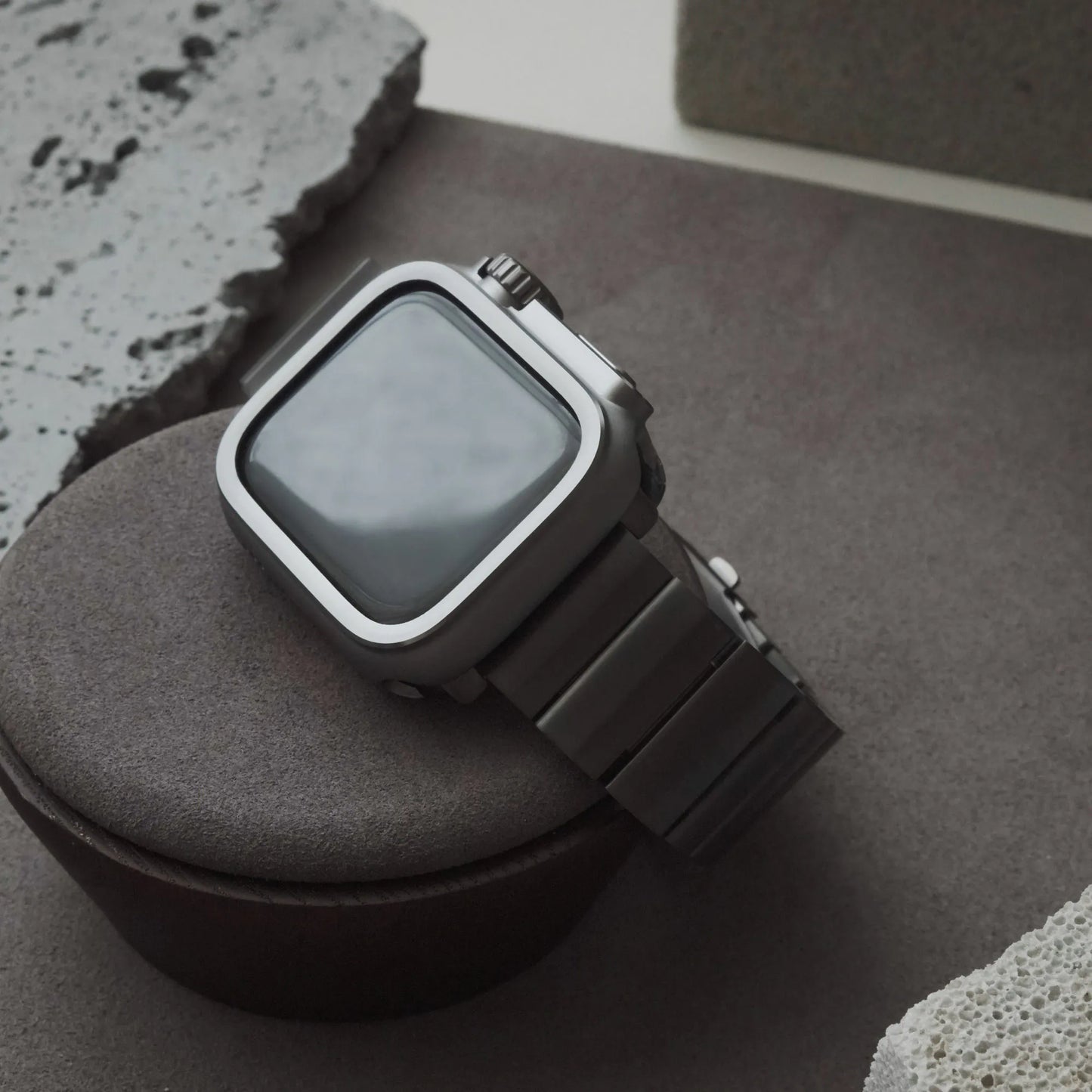 Full-Coverage Brushed Metal Texture Apple Watch Protective Case
