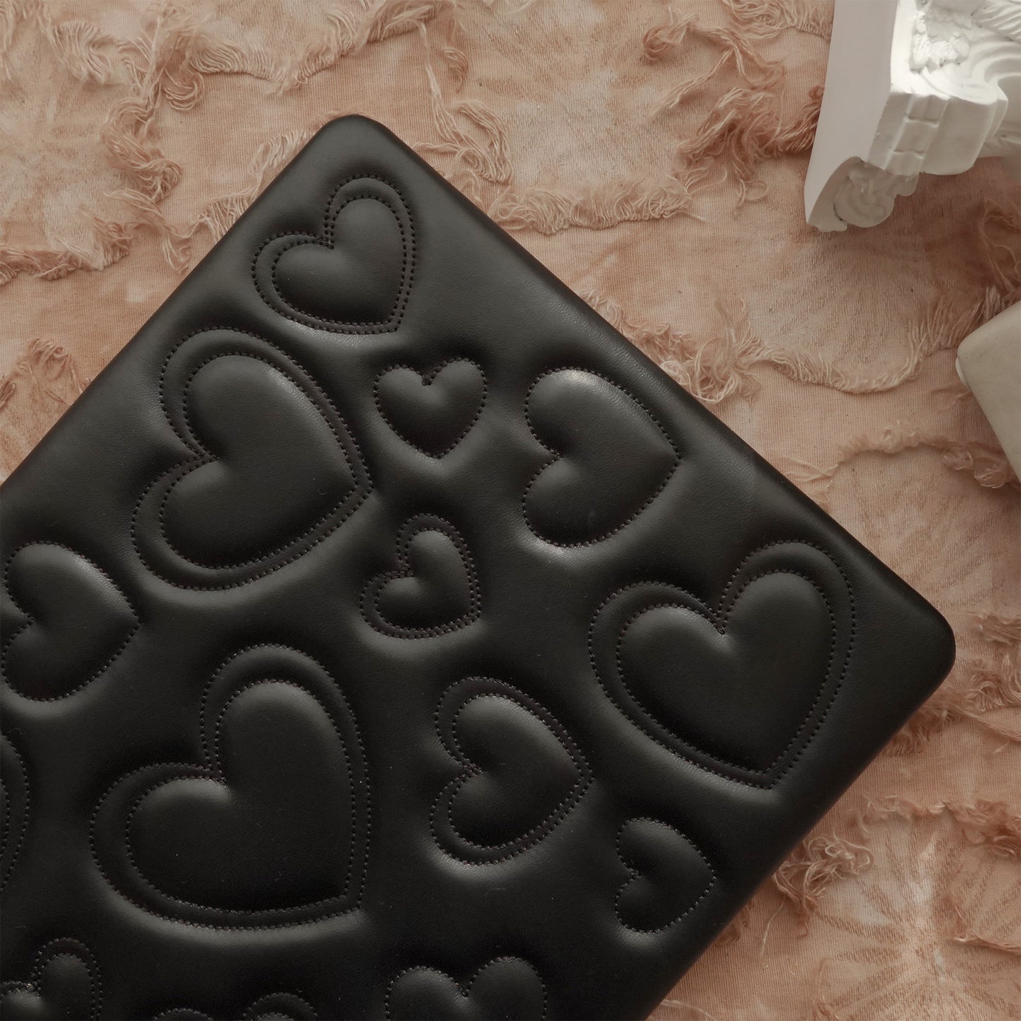 Puffy Heart Black ♾ Textured MacBook Case