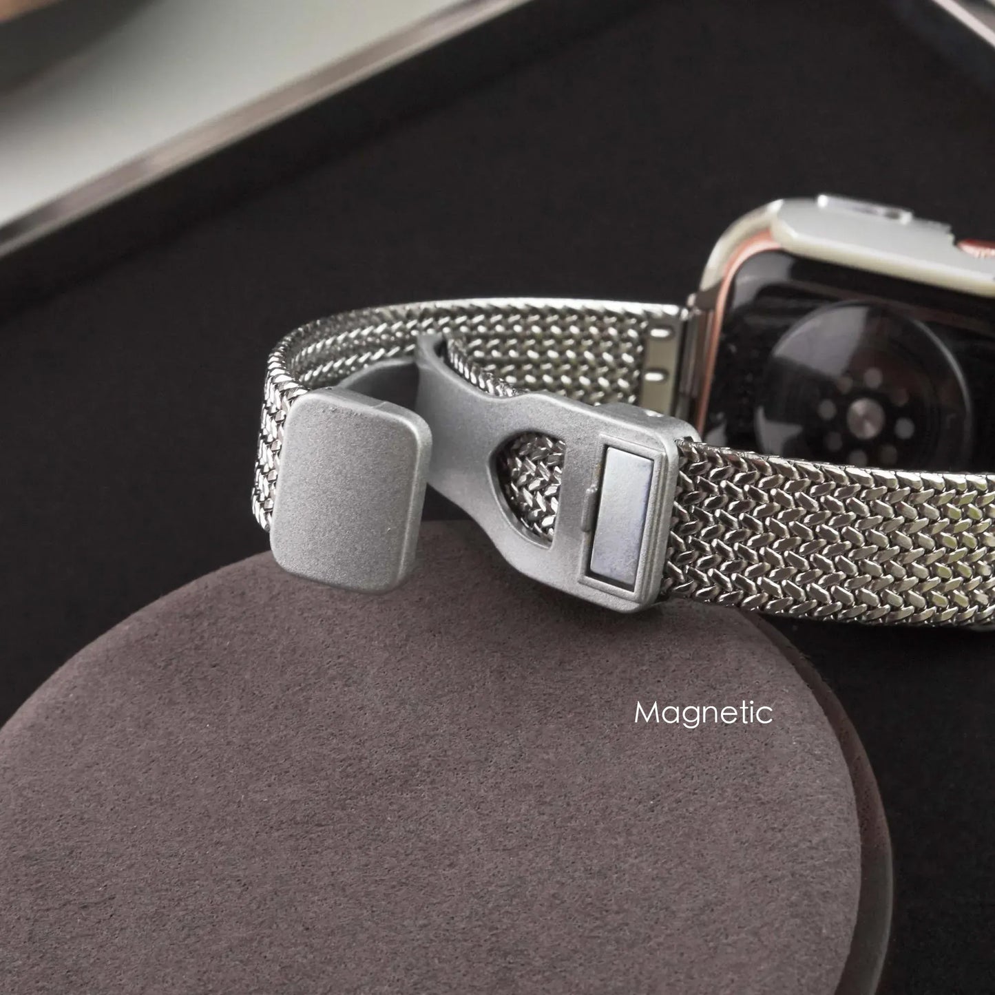 Milanese Magnetic Slim Texture Apple Watch Band