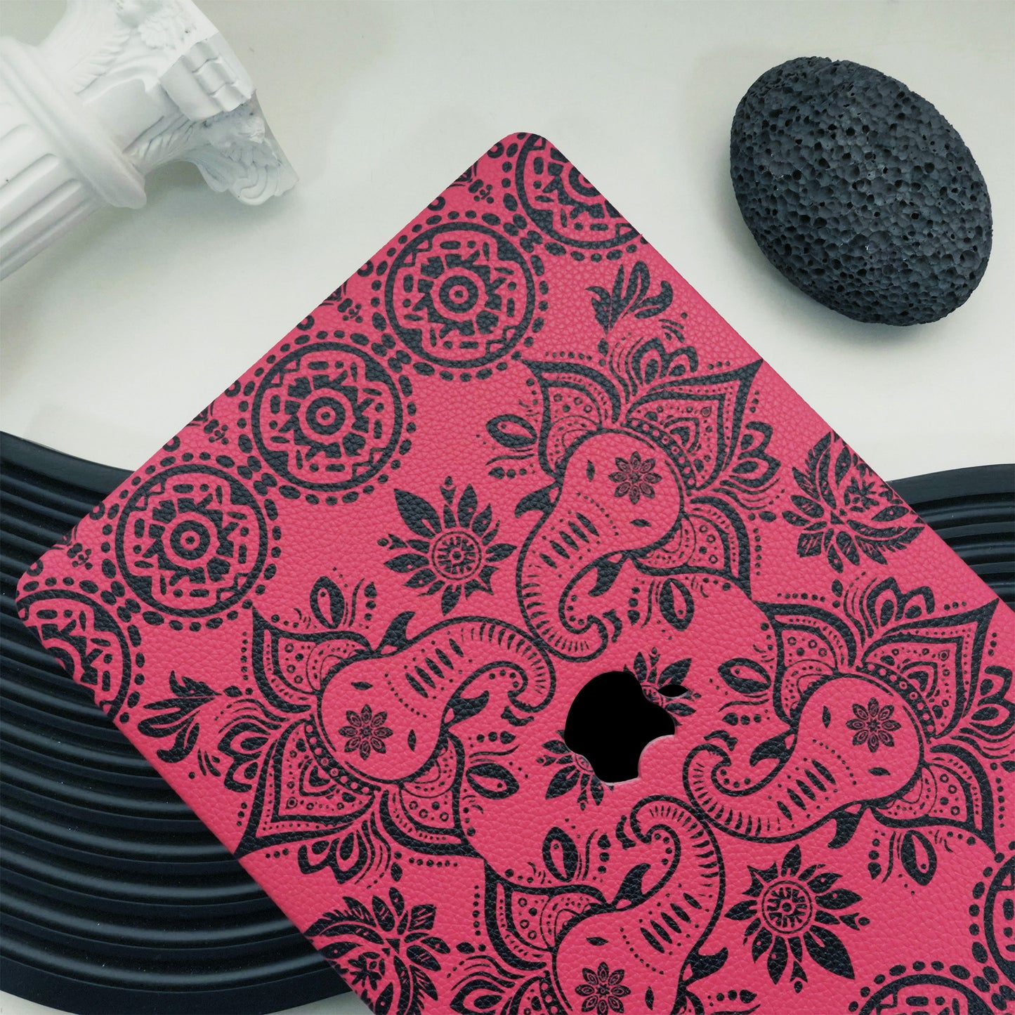 Lychee Texture Rose Pink Elephant Pattern ♾ Mac Case