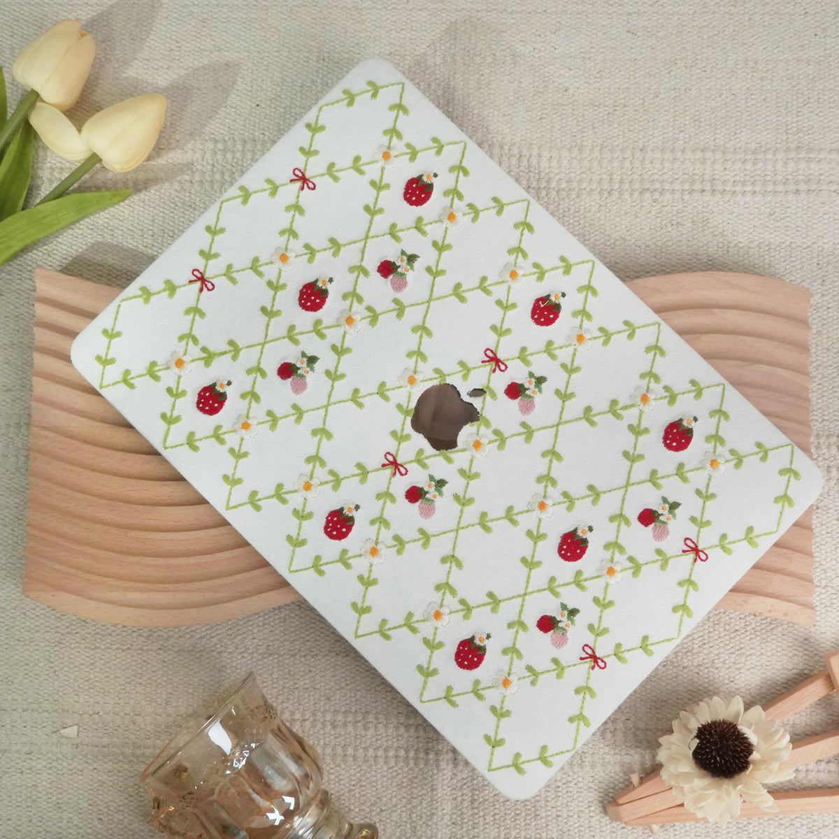 Embroidered Series ♾ Berry Meadow Delicate Stitch DetailingMacBook Case