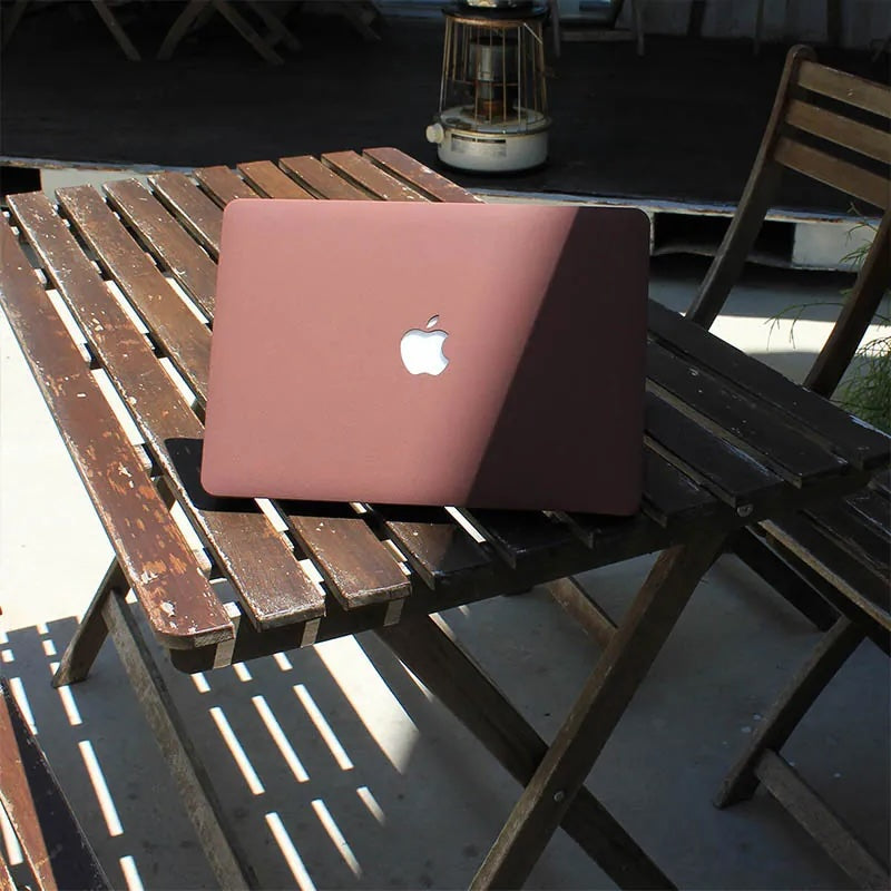 Sugar colouring Frosted Macbook Case